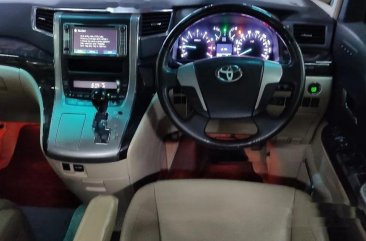 Jual Toyota Alphard 2012 harga baik