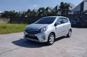 Butuh uang jual cepat Toyota Agya 2015