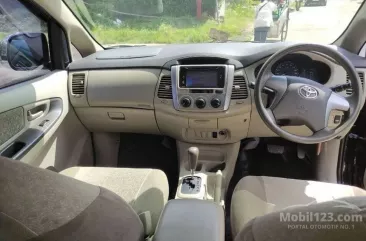 Toyota Kijang Innova 2015 bebas kecelakaan