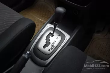 Toyota Avanza Veloz dijual cepat