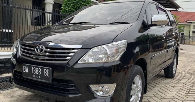 Toyota Kijang Innova 2013 dijual cepat 741573