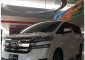 Toyota Vellfire G 2017 Wagon-1