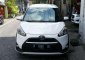 Toyota  Sienta 1.5 V Manual 2017-4