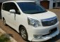 Toyota NAV1 Luxury V 2013 Minivan-0