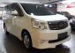  Toyota NAV1 2.0 G A/T 2013-2
