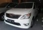 Dijual mobil Toyota Kijang Innova E 2013 MPV-4