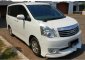 Toyota NAV1 Luxury V 2013 Minivan-3