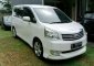 Jual mobil Toyota NAV1 V 2013-2