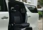 2017 Toyota Alphard 2.5 NA Dijual -0