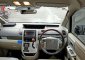 Jual mobil Toyota Nav1 V 2013 -2
