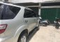 2010 Toyota Fortuner G Dijual-0