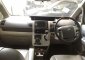 2013 Toyota NAV1 V Luxury AT dijual-3