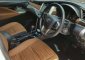 Toyota Kijang Innova 2.4 V 2017 putih-4