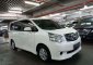 Butuh uang jual cepat Toyota NAV1 2013-5