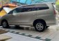 Toyota Kijang Innova 2009 dijual cepat-3