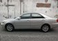 Jual Toyota Camry 2004 harga baik-3