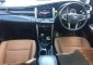 Jual Toyota Kijang Innova V Luxury harga baik-3