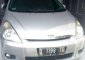 Butuh uang jual cepat Toyota Wish 2003-2