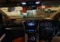 Butuh uang jual cepat Toyota Alphard 2017-0