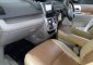 Toyota NAV1 2013 dijual cepat-4