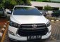 Jual Toyota Venturer 2017, KM Rendah-2