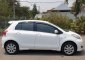 Toyota Yaris E dijual cepat-6