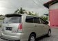 Jual Toyota Kijang Innova E 2.0 harga baik-3