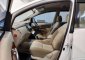 Jual Toyota Kijang Innova V Luxury harga baik-11