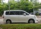 Toyota NAV1 2013 dijual cepat-10