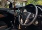Butuh uang jual cepat Toyota Kijang Innova 2016-2