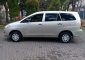 Toyota Kijang Innova E 2.0 dijual cepat-10
