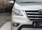 Toyota Kijang Innova V Luxury bebas kecelakaan-12
