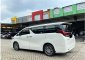 Butuh uang jual cepat Toyota Alphard 2016-2