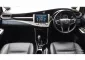 Toyota Venturer 2022 dijual cepat-3
